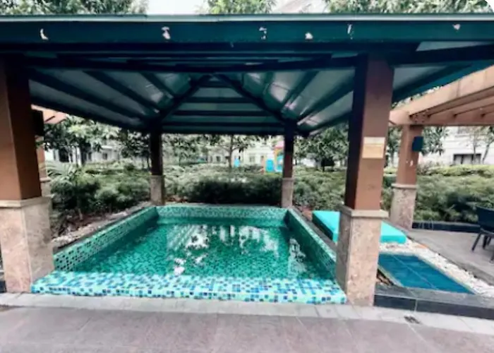 Walkable To And From Naia 3 And World Aparthotel Manila